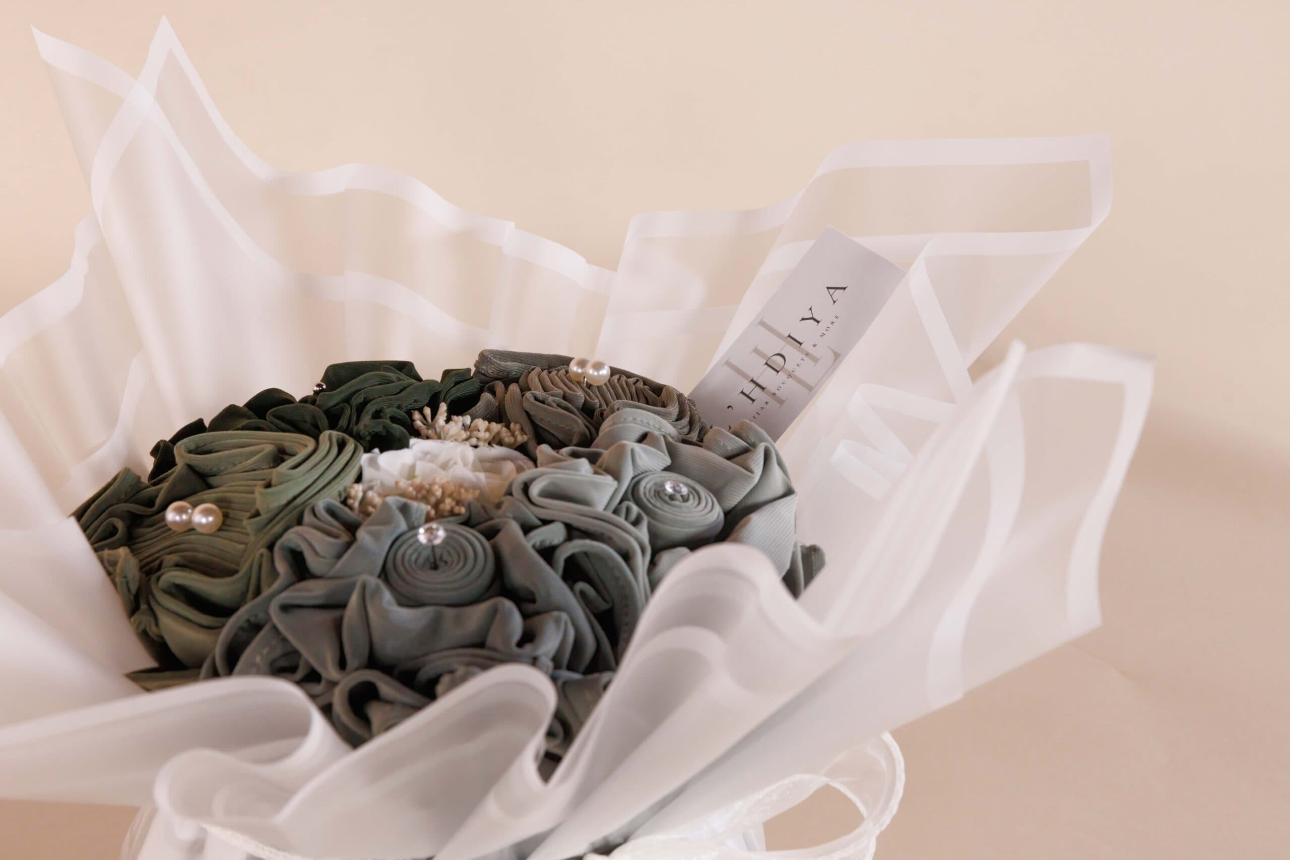 Green hijab bouquet by L HDIYA